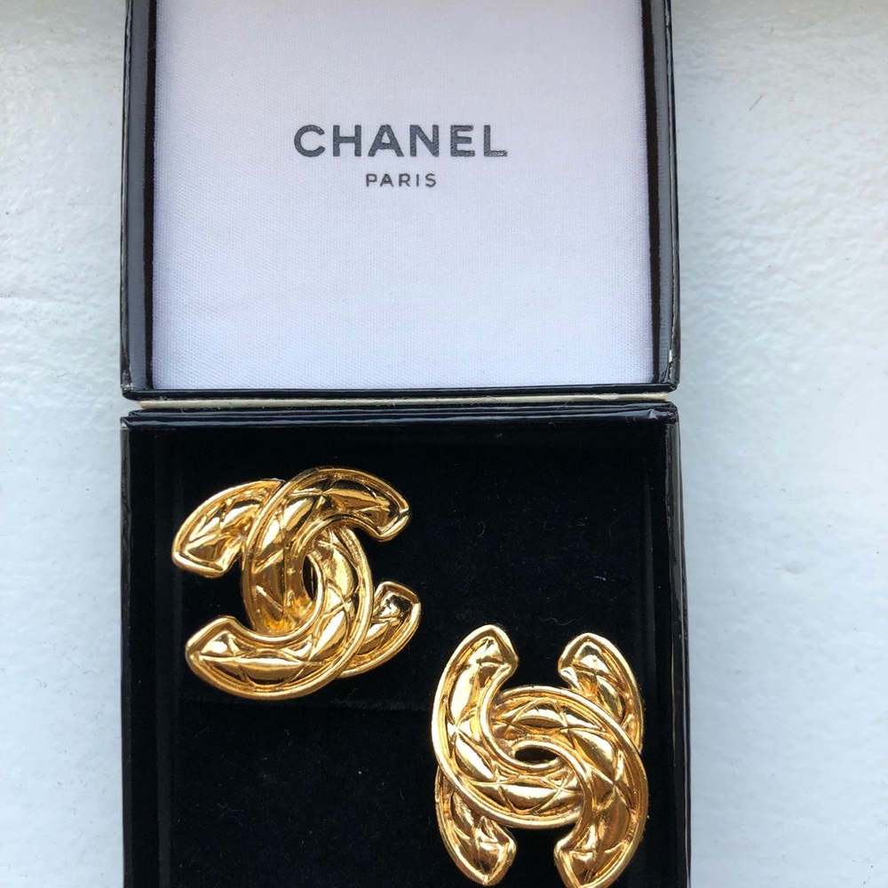 🚫SOLD AUTH RARE Chanel Vintage Earrings